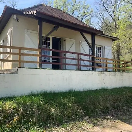 Casa de Férias La Colline Aux Chalets, Jaccuzi, Sauna