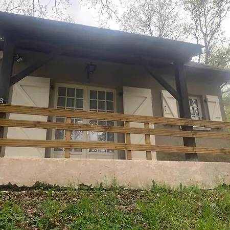 La Colline Aux Chalets, Jaccuzi, Sauna Casa de Férias