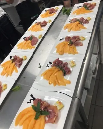 La Colline Aux Chalets, Jaccuzi, Sauna