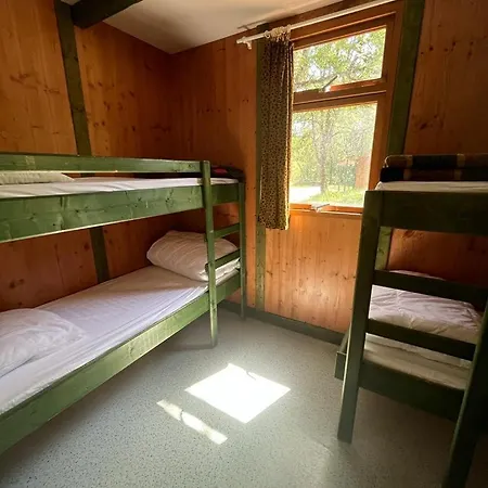 La Colline Aux Chalets, Jaccuzi, Sauna Saint-Chamarand