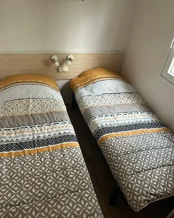 Дом отдыха La Colline Aux Chalets, Jaccuzi, Sauna