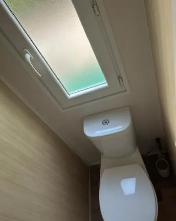 بيت للعطل La Colline Aux Chalets, Jaccuzi, Sauna *