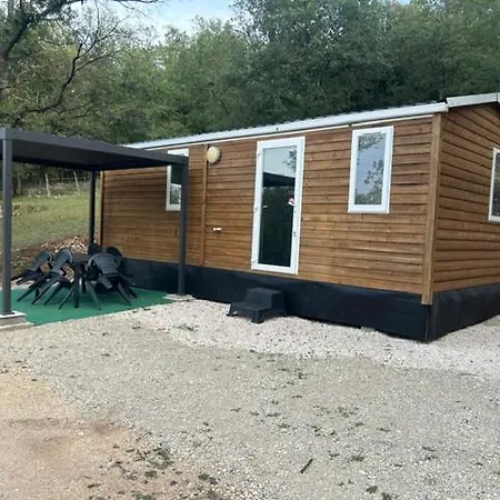 Ferienhaus La Colline Aux Chalets, Jaccuzi, Sauna *