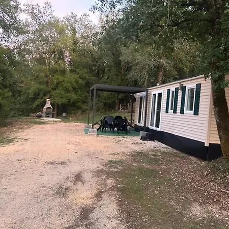 La Colline Aux Chalets, Jaccuzi, Sauna