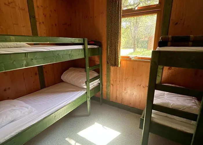 La Colline Aux Chalets, Jaccuzi, Sauna Saint-Chamarand